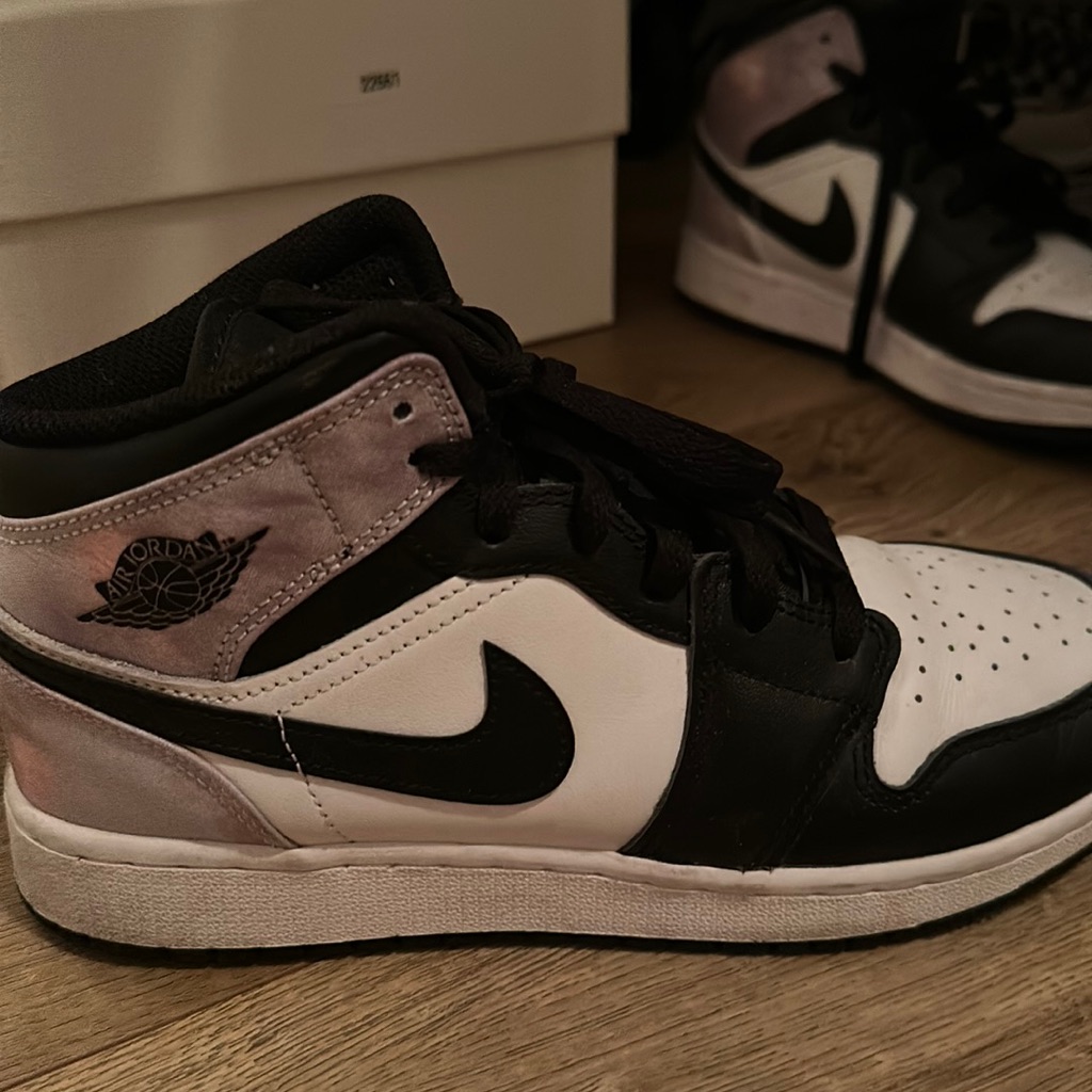 Air Jordan 1